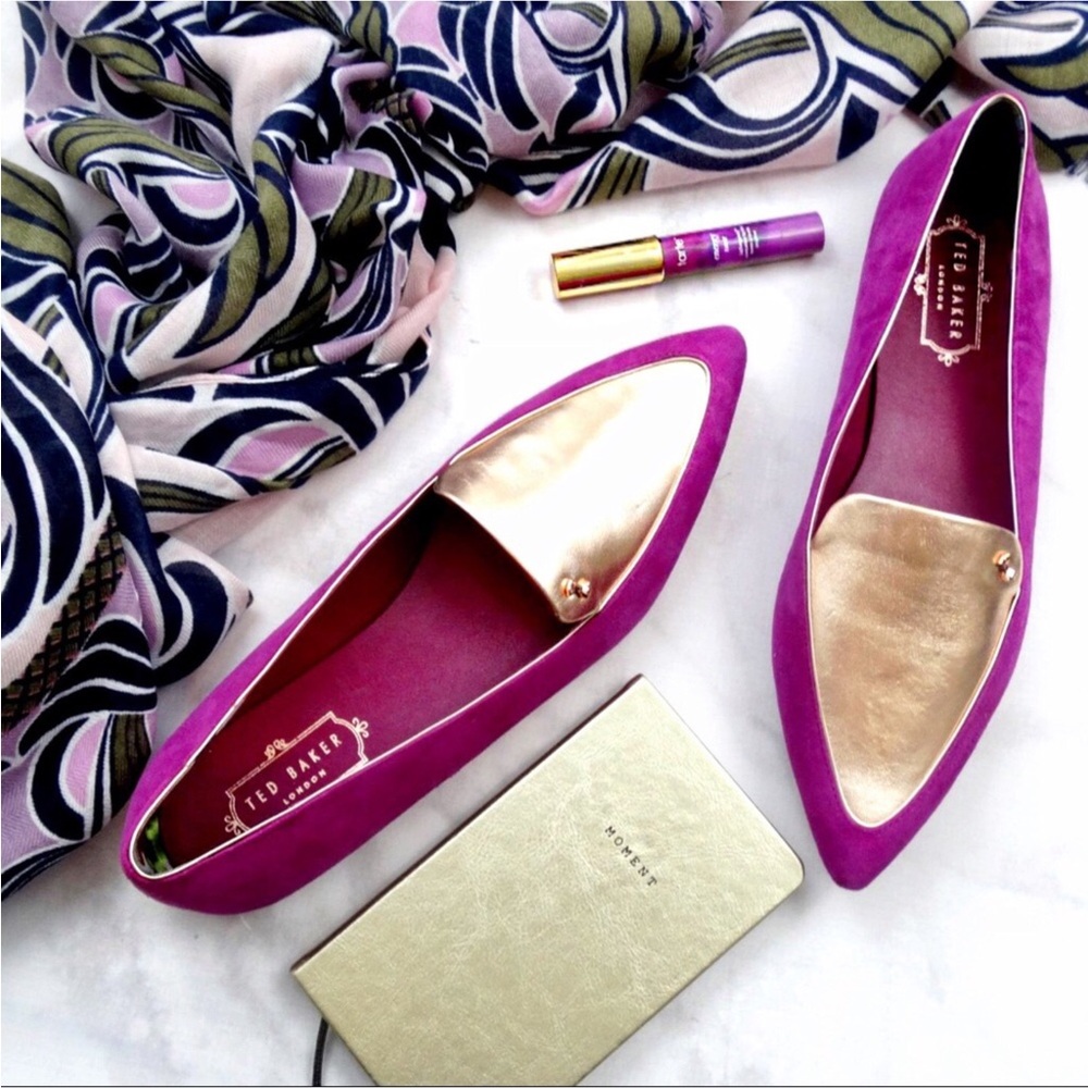 Ted Baker London Oleshky Pointy Toe Flat NIB in Fuchsia & Gold RARE